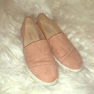 Steve Madden pink shoes